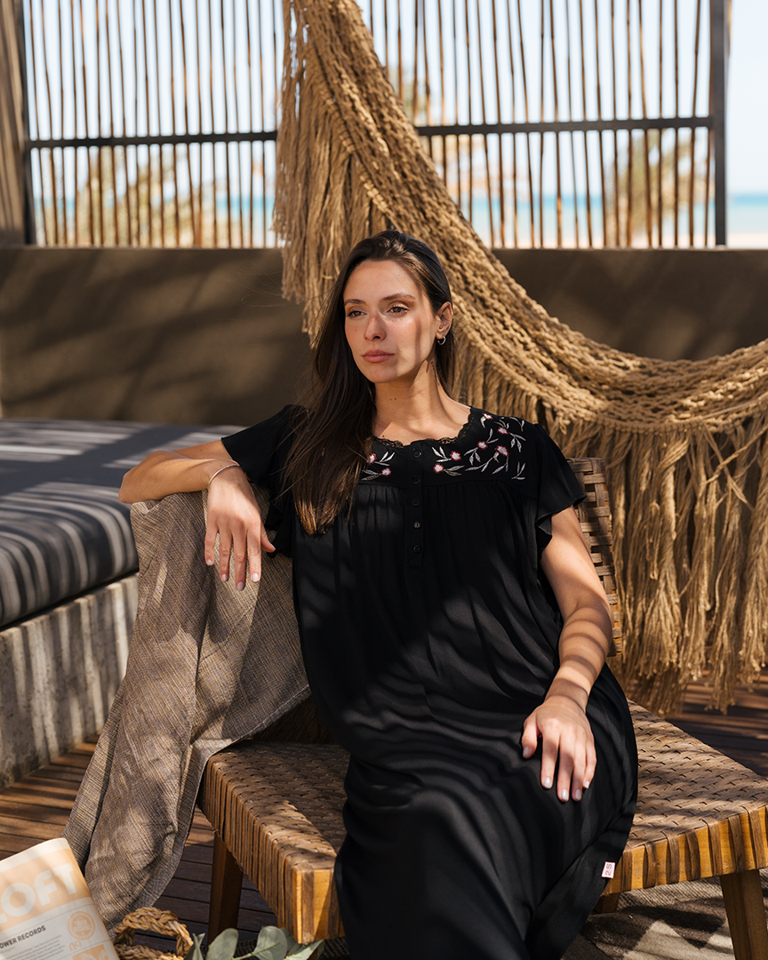 Embroidry nightgown جلابية حريمي نص كم فسكوز ليكرا
