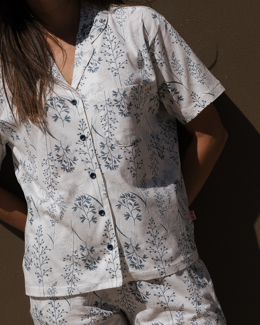 Random Flowers Women's half sleeve pajamas