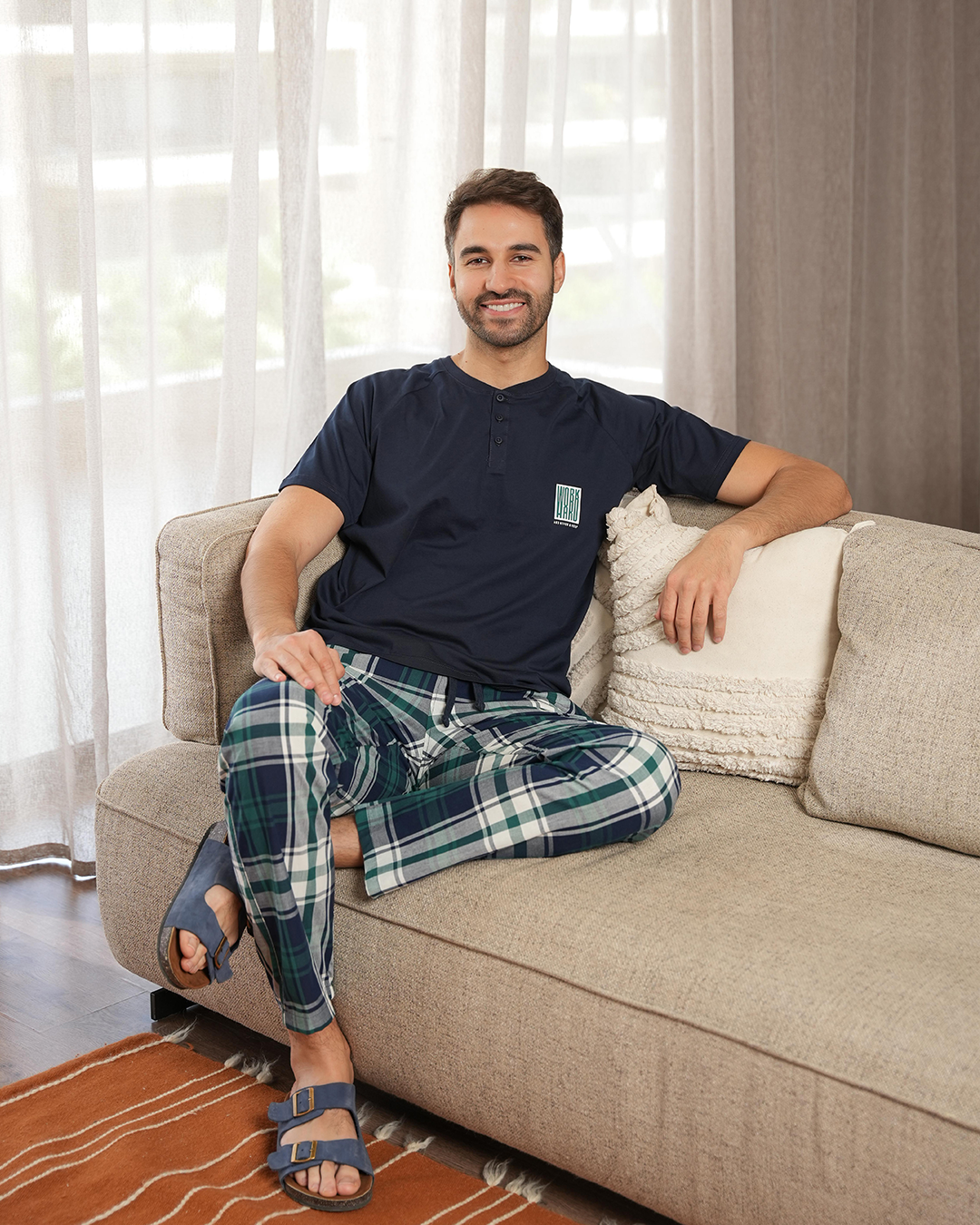 Work hard and never give up بيجاما رجالي نص كم وبنطلون