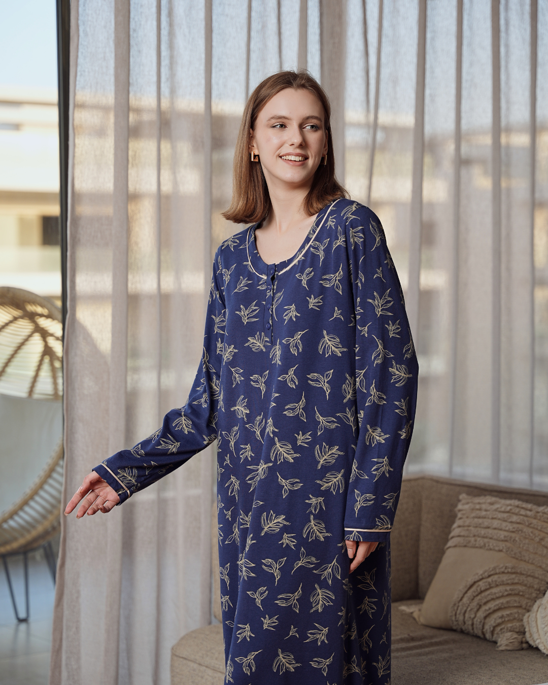 قميص حريمي بكم مطبوع ورق الشجر