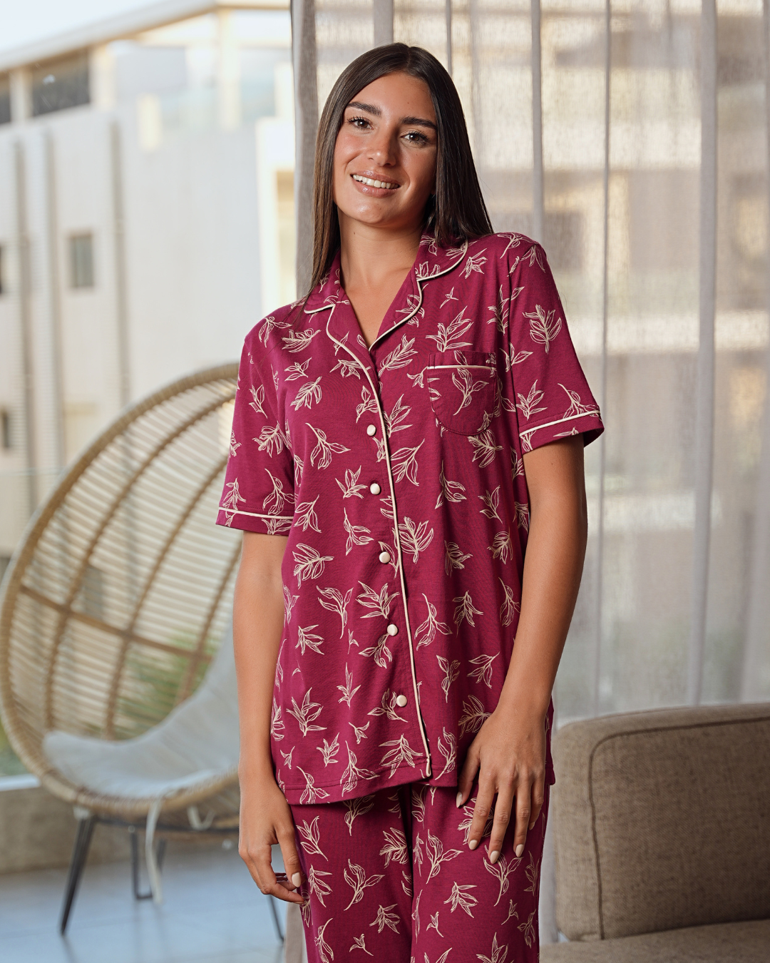 بيجامه حريمي كلاسيك سبعه بزراير مطبوع ورق الشجر