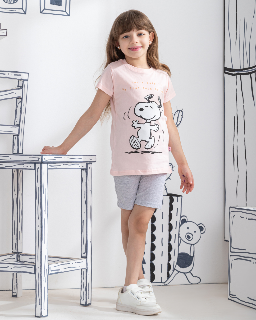 Snoopy dancing بيجاما بناتي نُص كُم