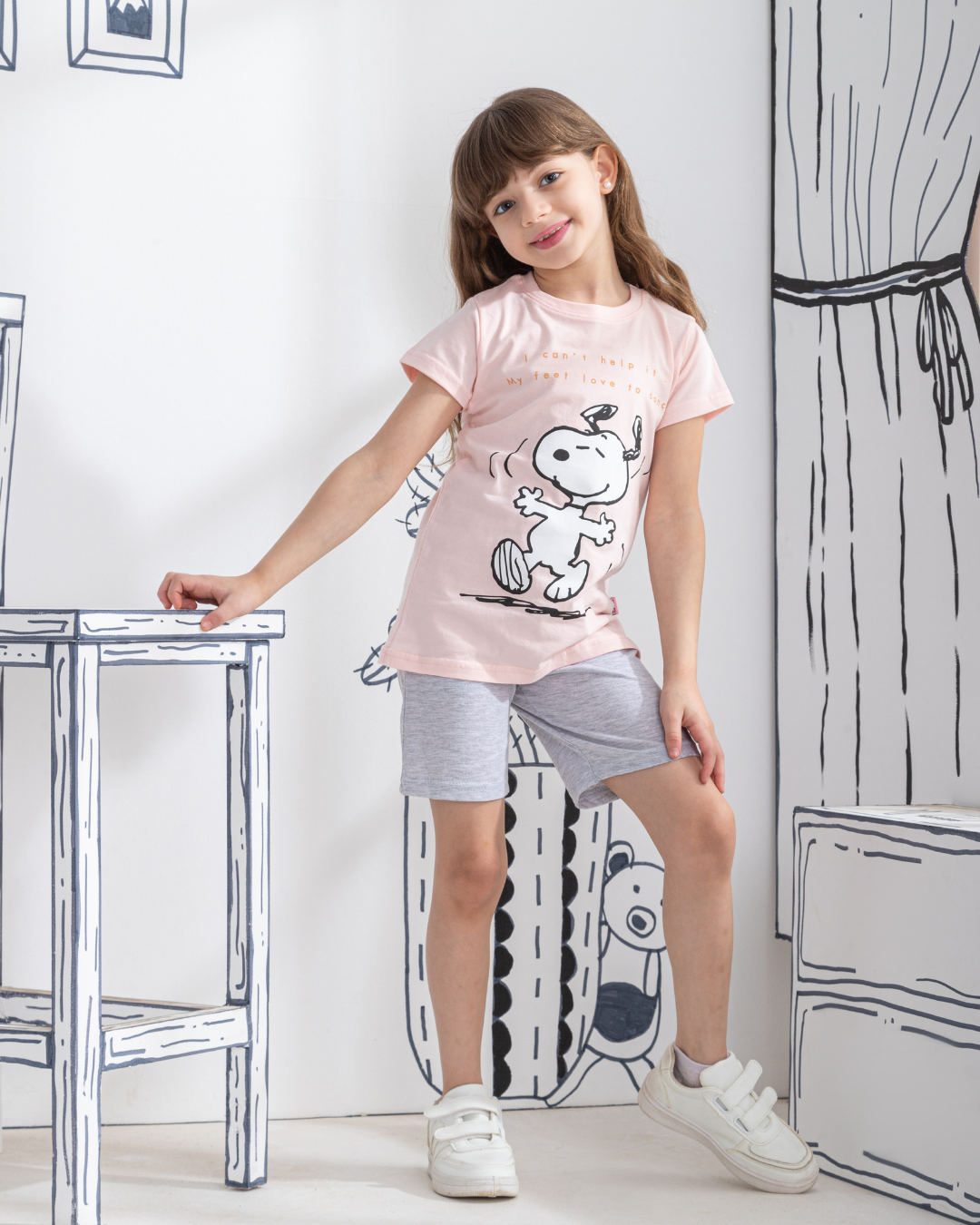 Snoopy dancing بيجاما بناتي نُص كُم