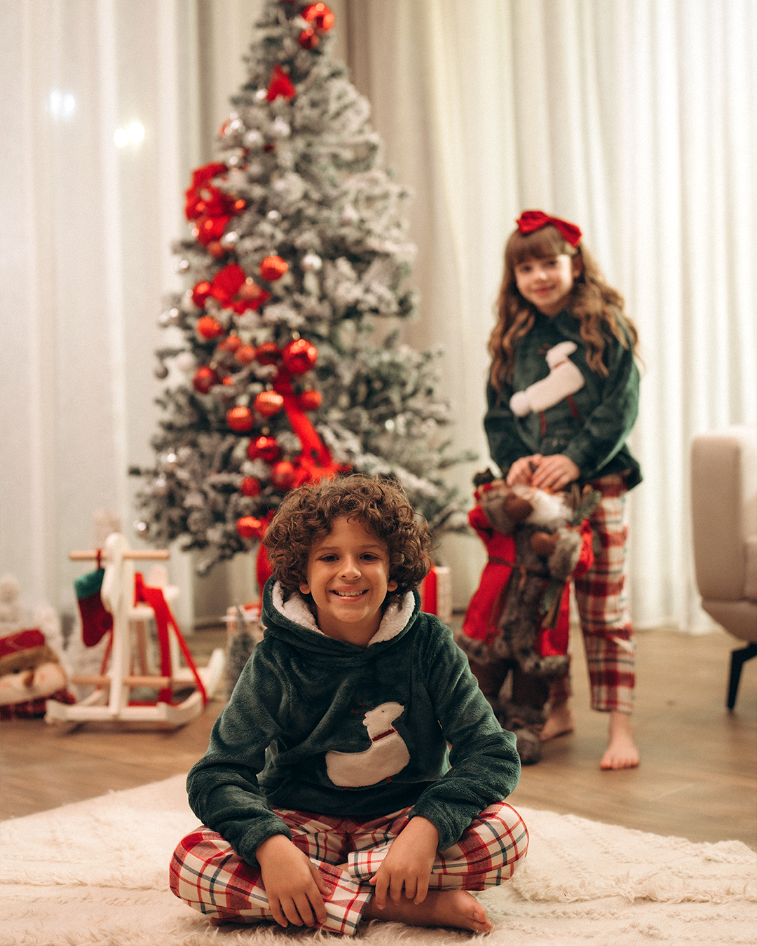 Merry Christmass بيجاما اولادي وبناتي بكابيشون بولار * فييلا