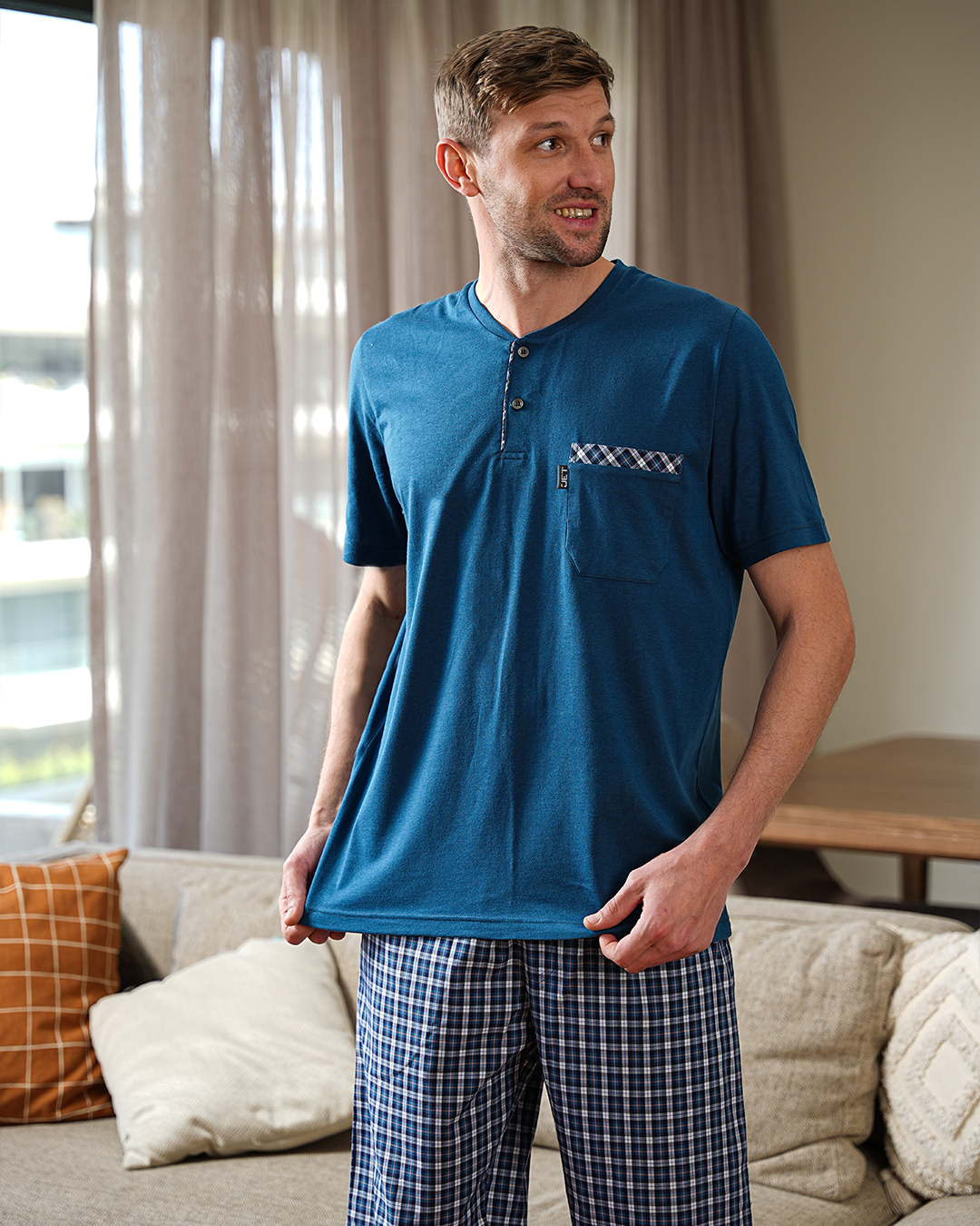 السادة Xبيجامه رجالي تيشرت نص كم رواند وبنطلون النسيج الكاروة