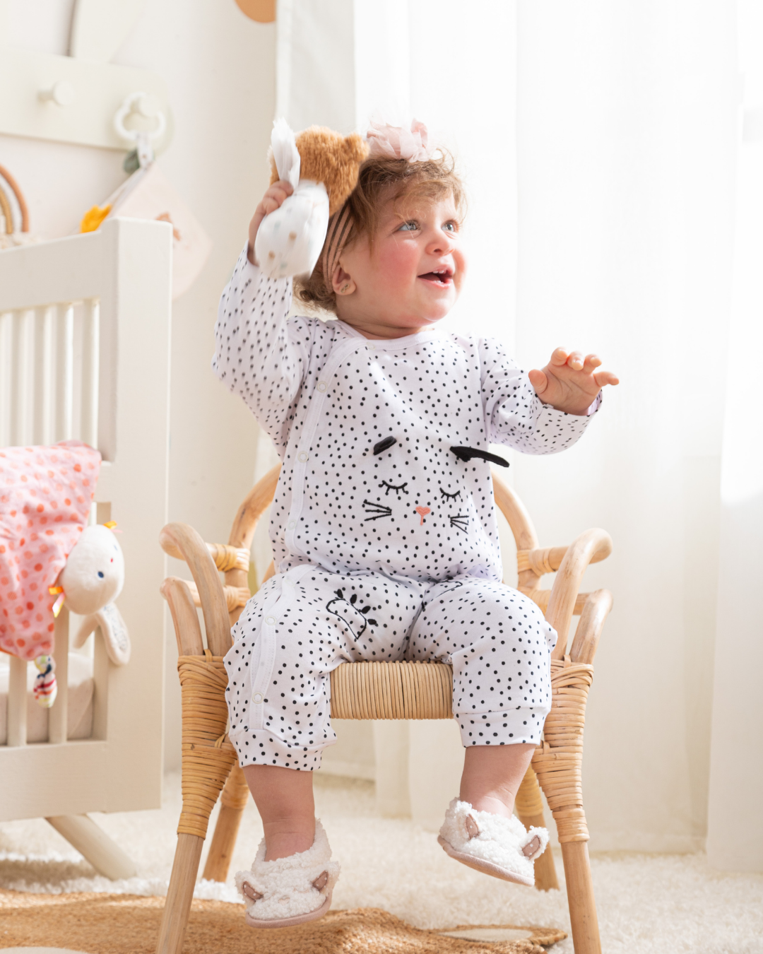 Bunny with ears سالوبيت بناتي