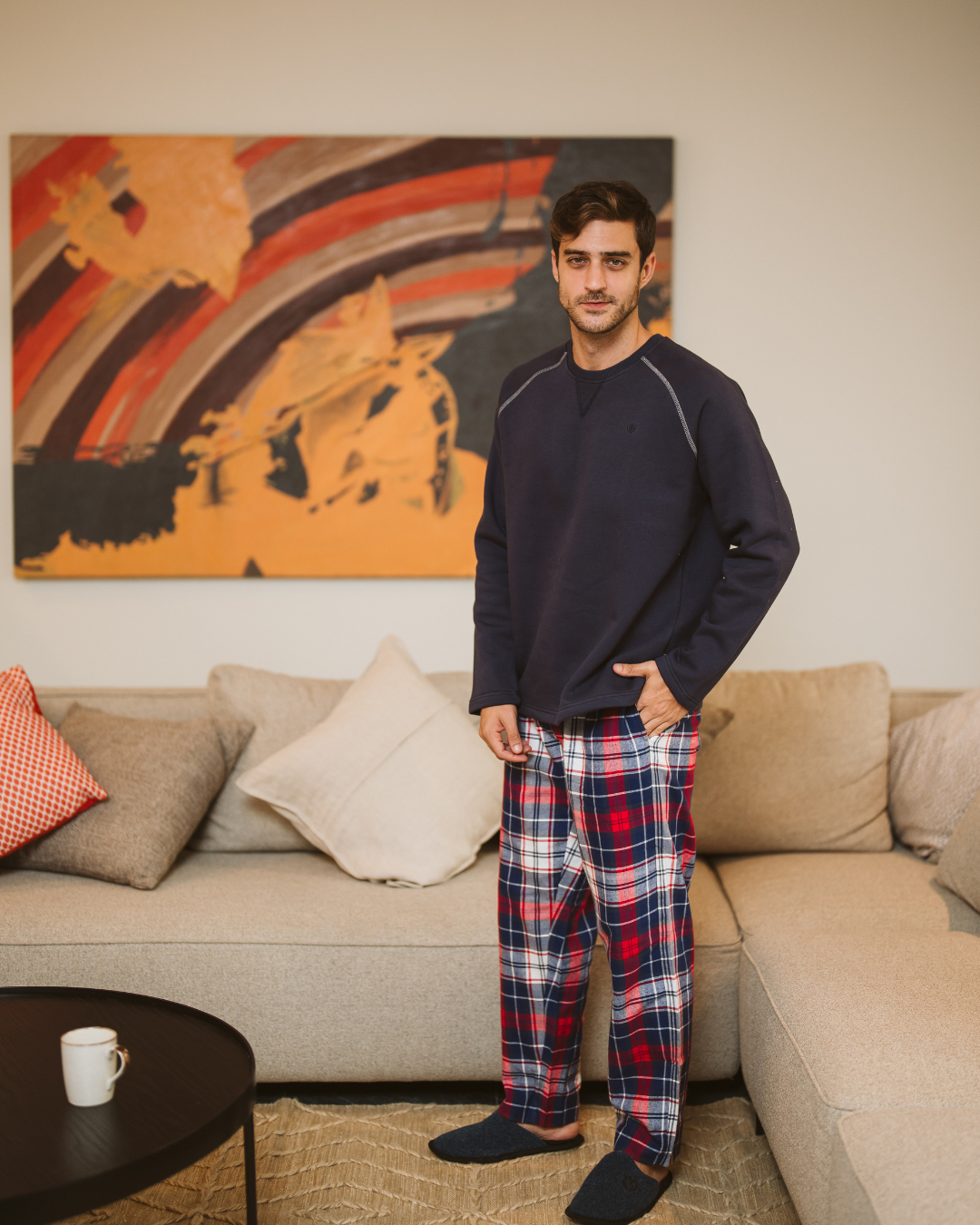 بيجاما رجالى سادة  نسيج كاروه سويت شيرت سادة كم طويل رجلان برش مع رقبة روند وقصة صدر