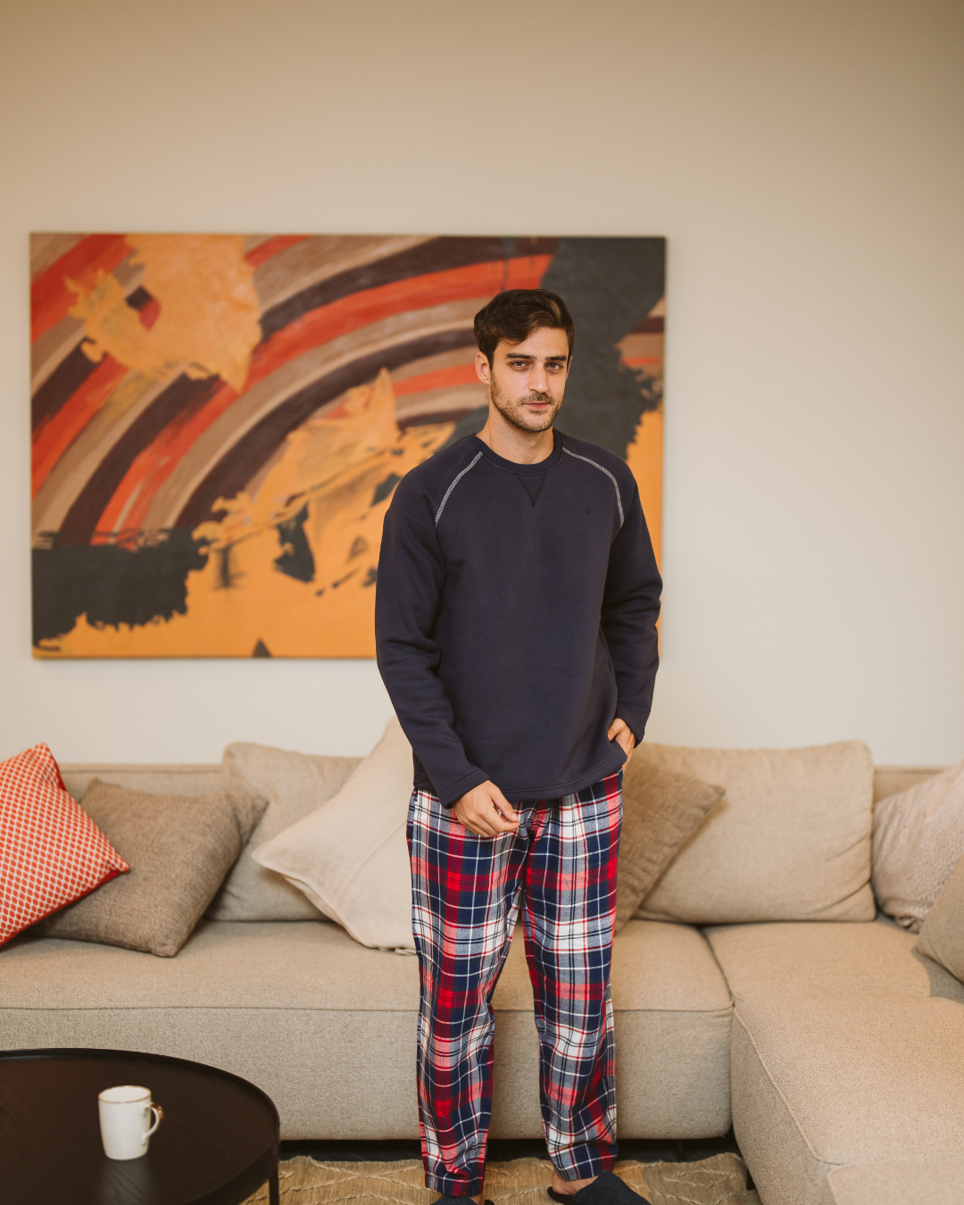 بيجاما رجالى سادة  نسيج كاروه سويت شيرت سادة كم طويل رجلان برش مع رقبة روند وقصة صدر