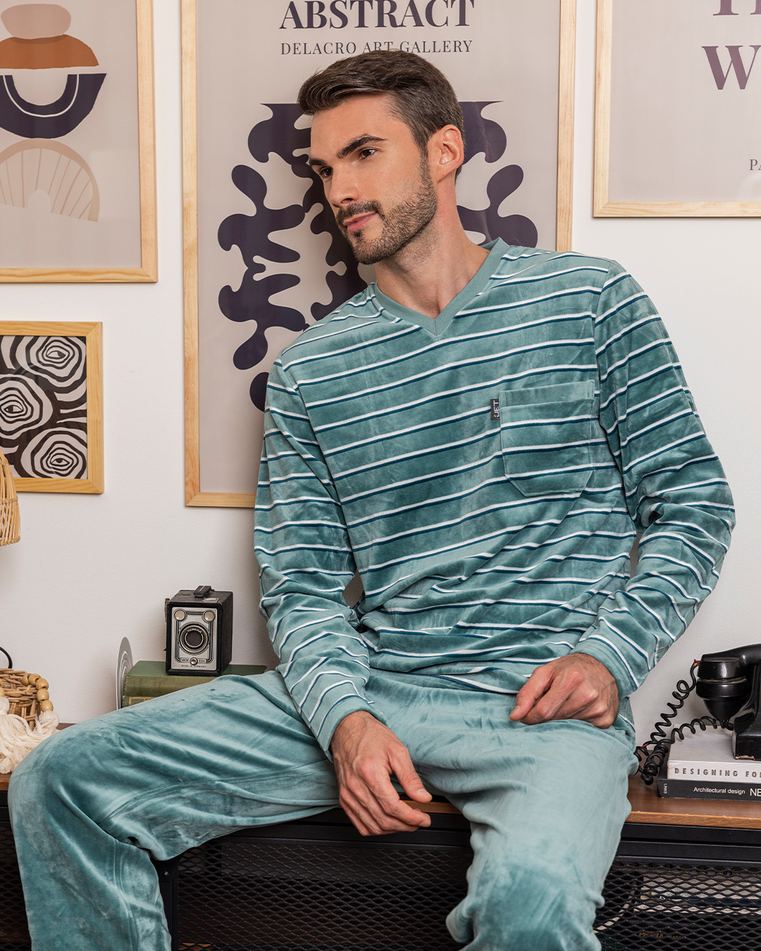 (v) بيجاما رجالى مقلم عرضى و جيب صدر ببنده +   بنطلون ساده بأستك عريض