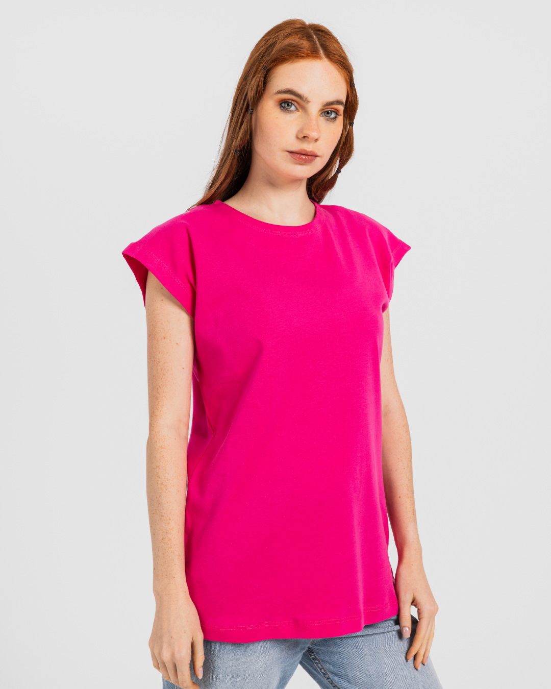 تيشيرت حريمي بيزك نص كم سادة