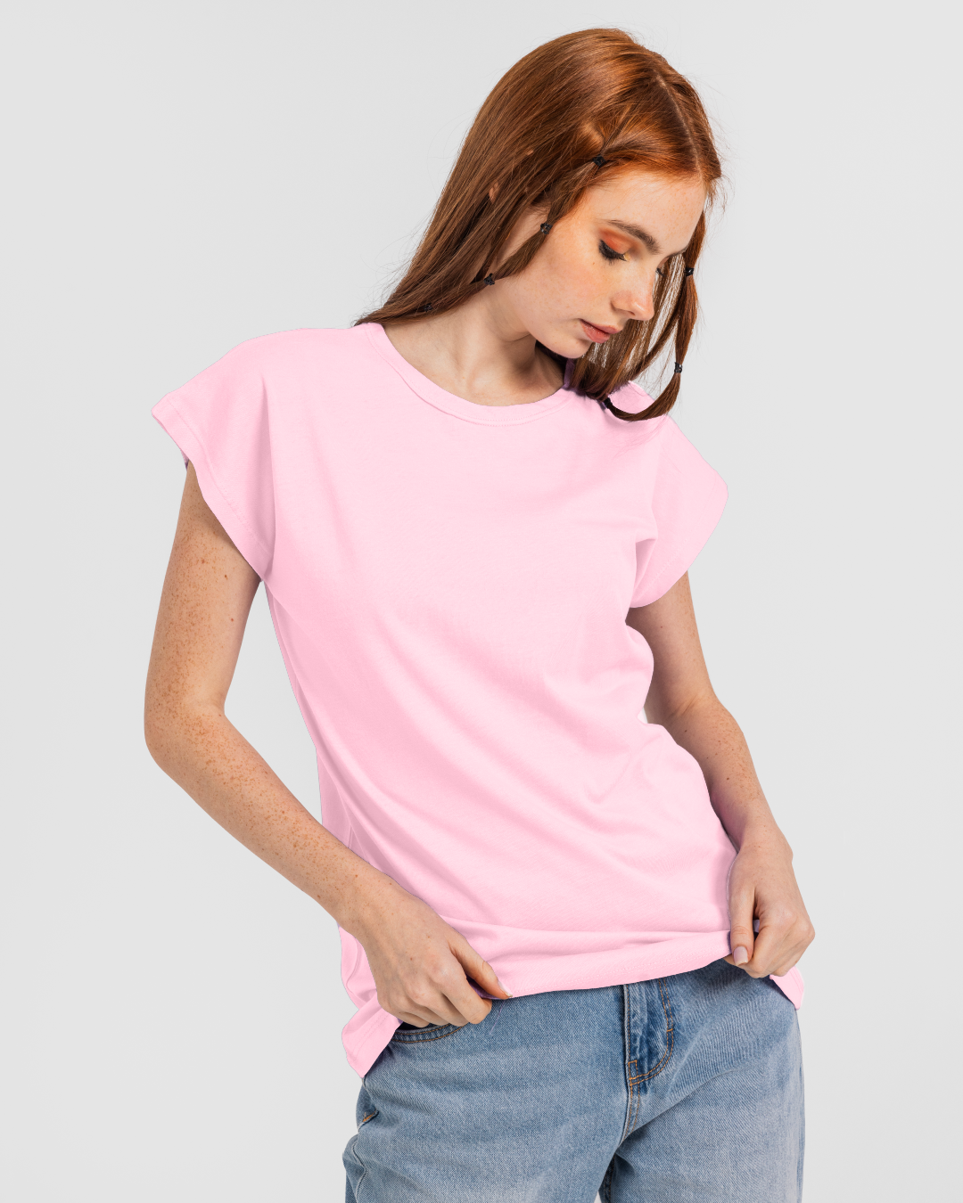 تيشيرت حريمي بيزك نص كم سادة