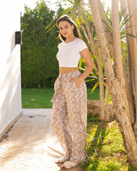 Beige Flowers بنطلون حريمي واسع