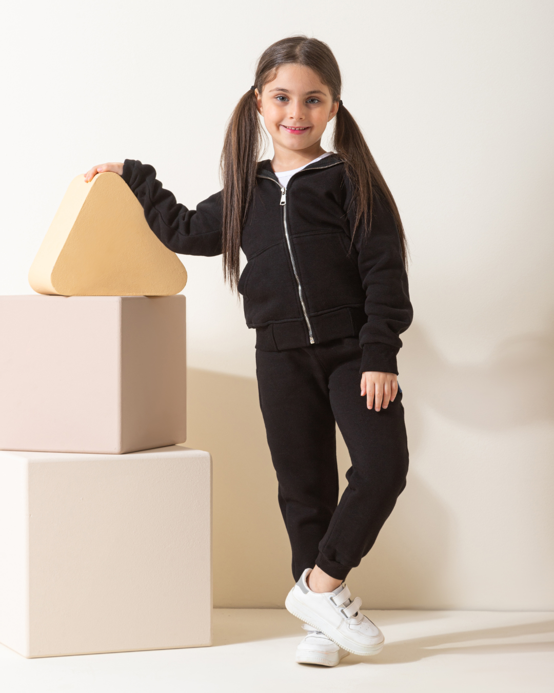 سويت شيرت بسوستة وكابشون تو اس