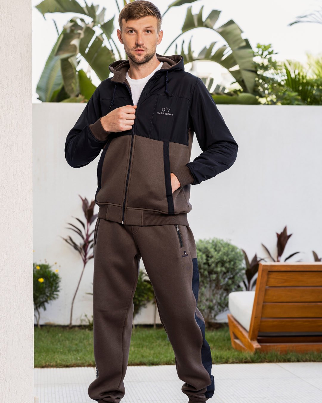 Men's pajamas with a zipper