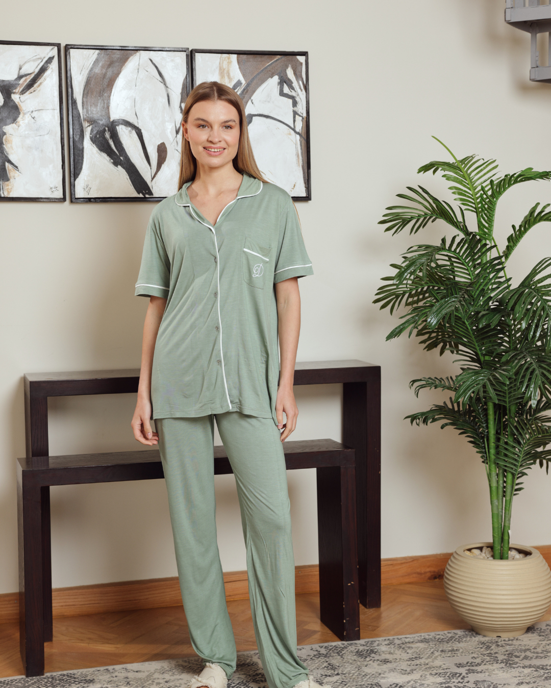 Women's classic plain half-sleeve pajamas