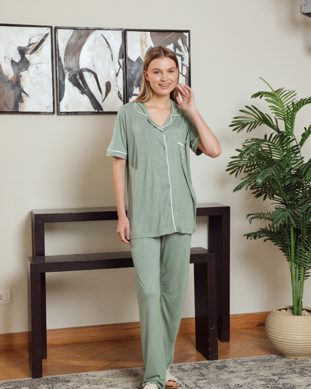 Women's classic plain half-sleeve pajamas