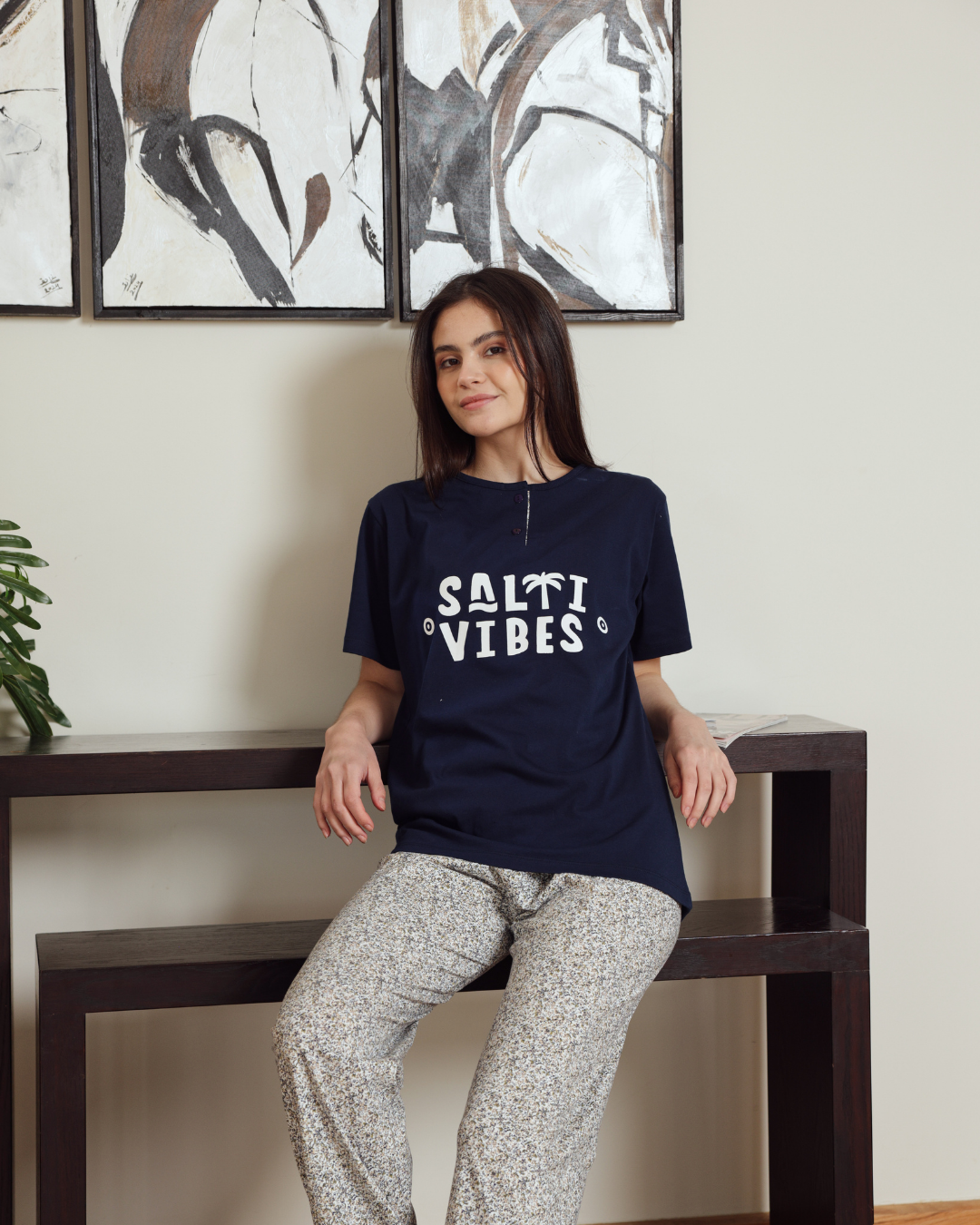 Women's pajamas text, how much and pants are dotted