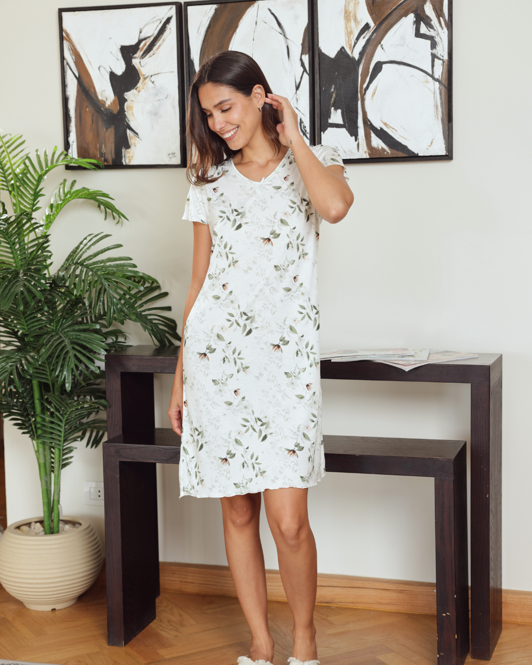 نايت شيرت حريمي نص كم قصير مطبوع فروع شجر