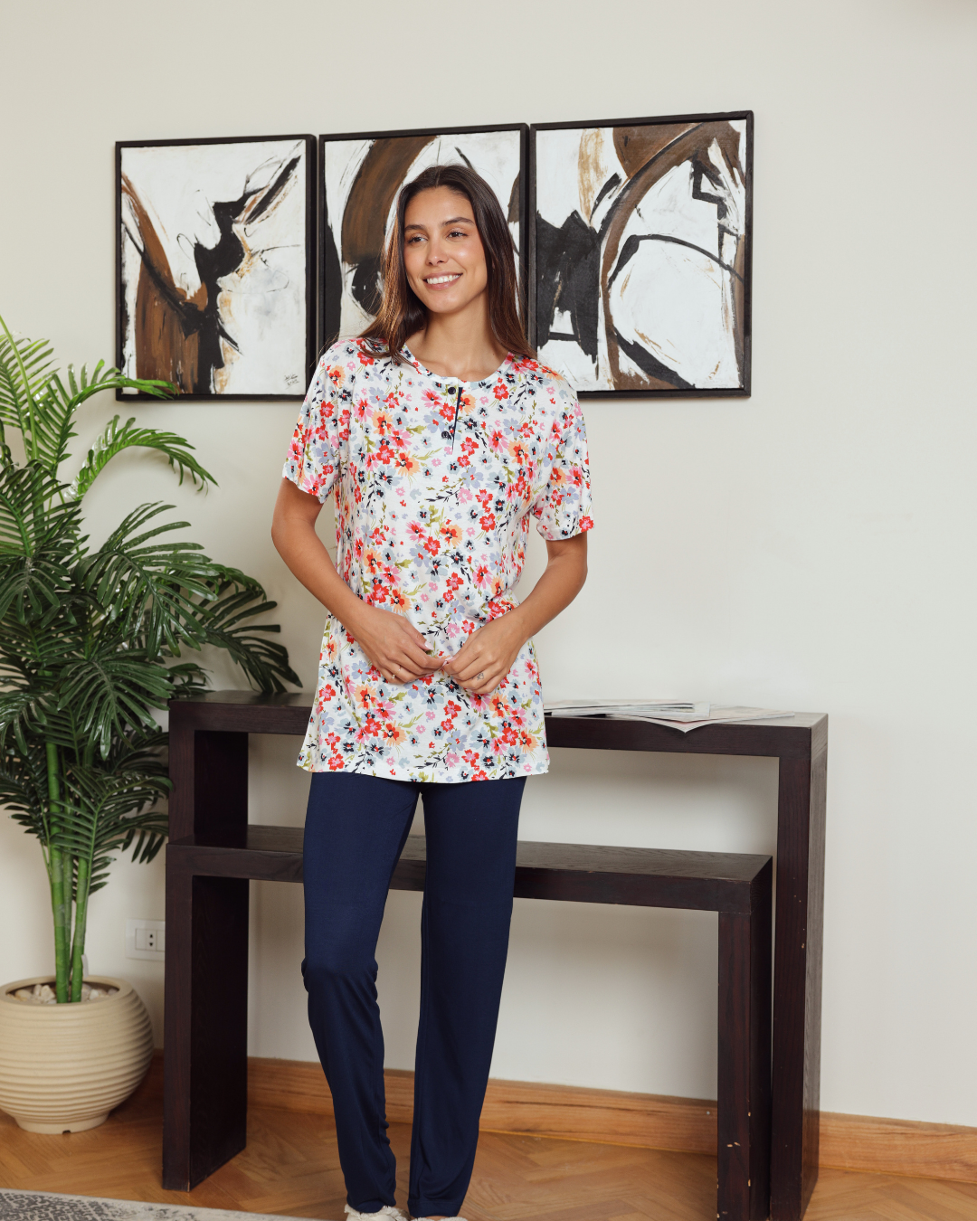 Women's half-sleeved round-neck pajamas