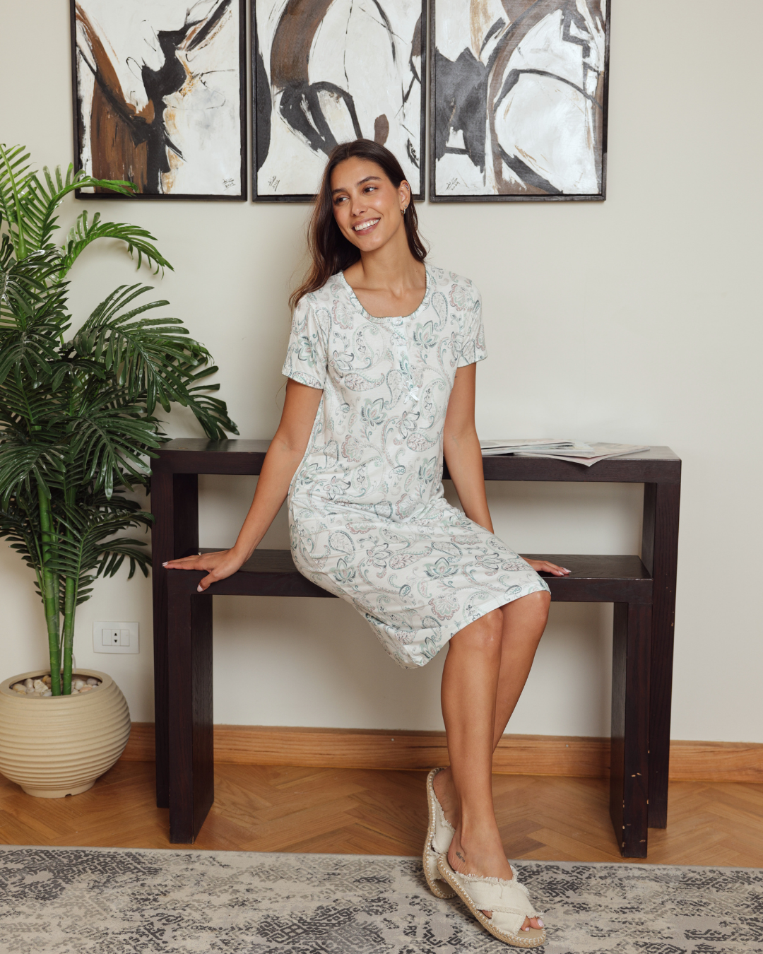 نايت شيرت حريمي نص كم قصير راوند مطبوع