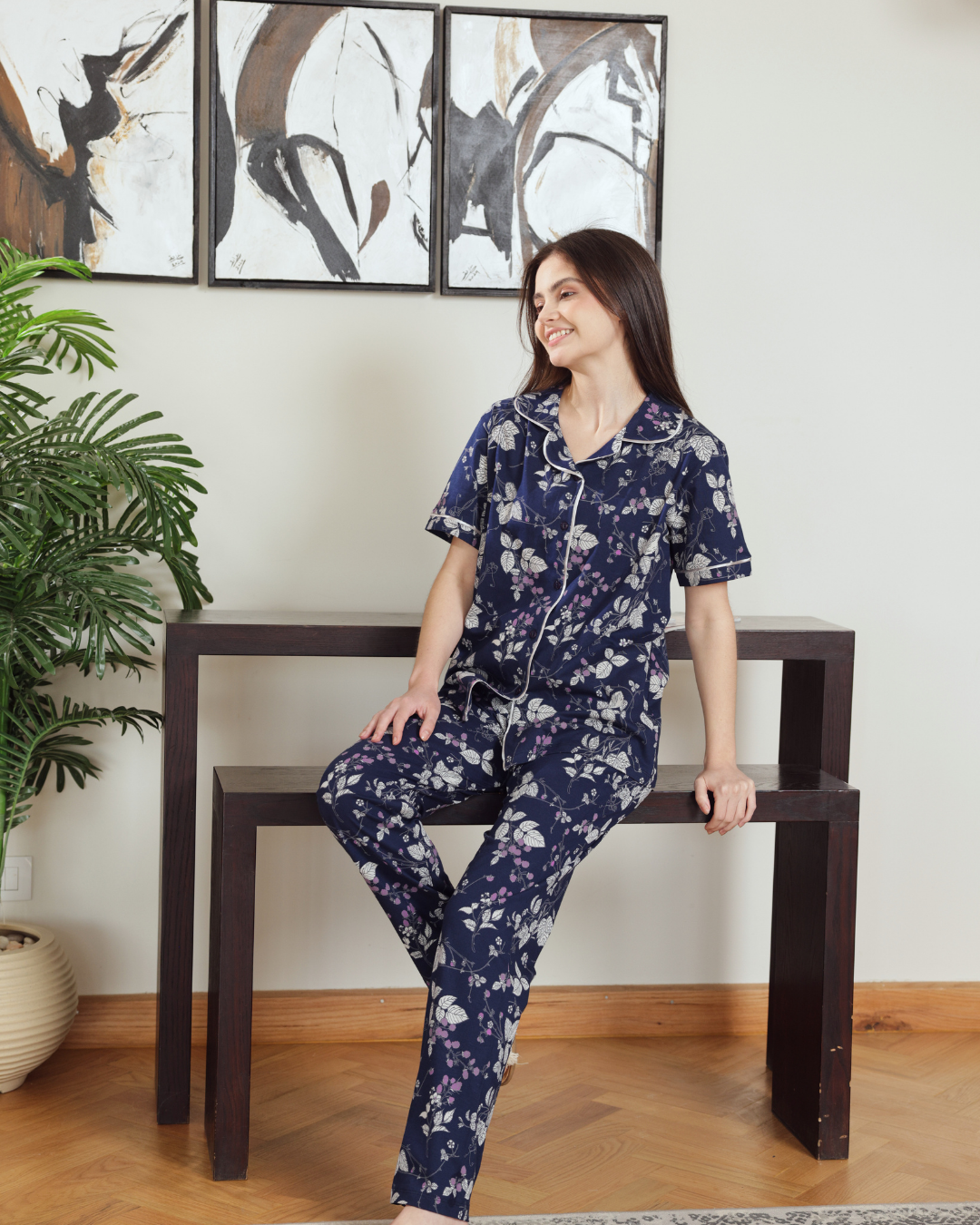 Classic women's pajamas, half sleeves and patterned pants