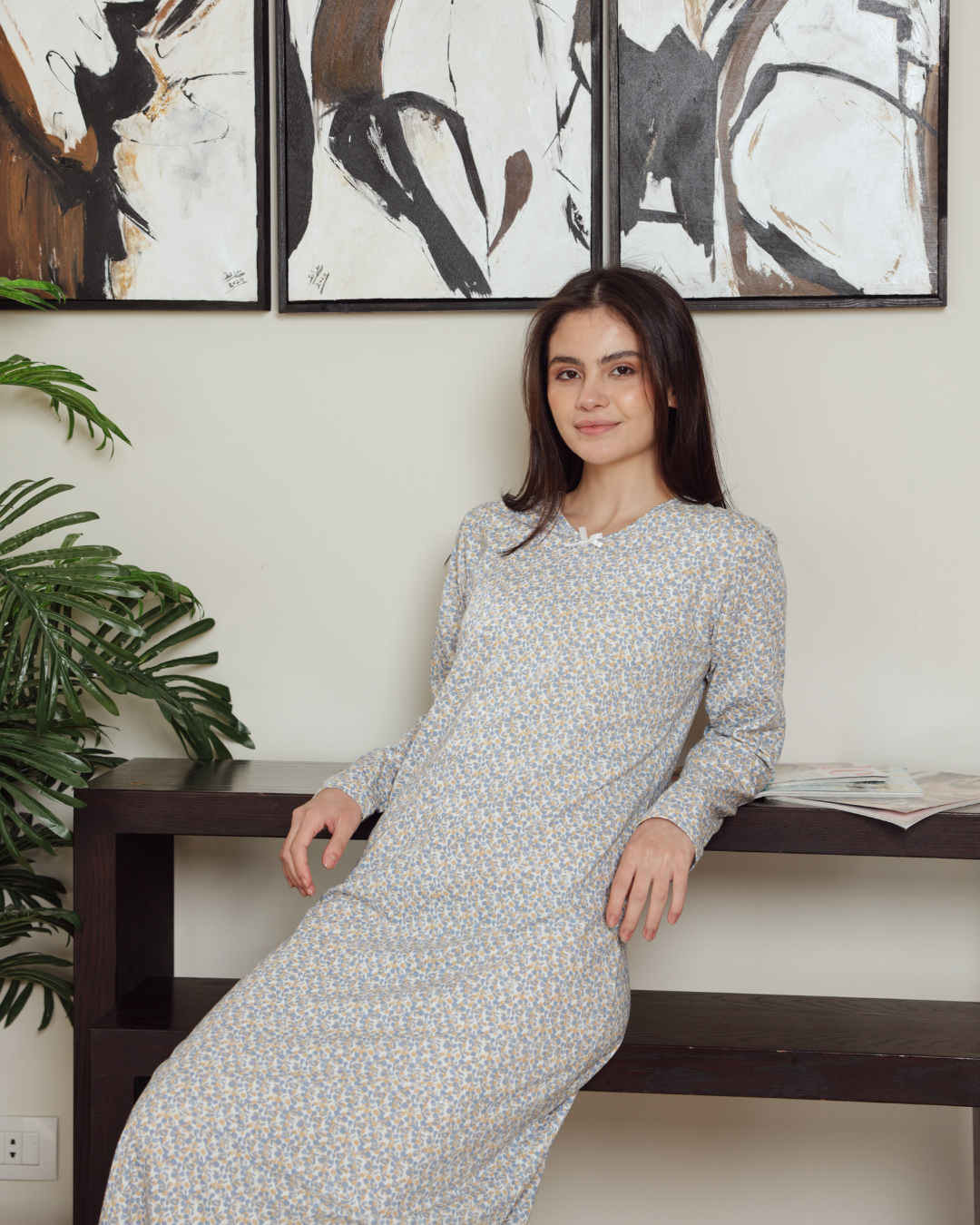 Women's night shirt with patterned sleeves