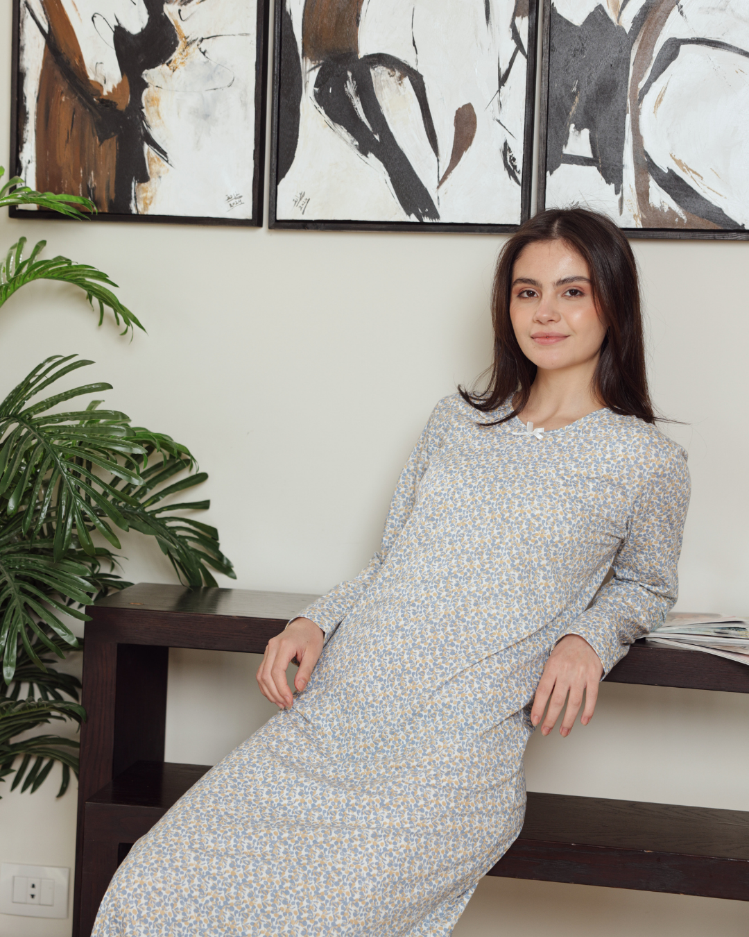 Women's night shirt with patterned sleeves