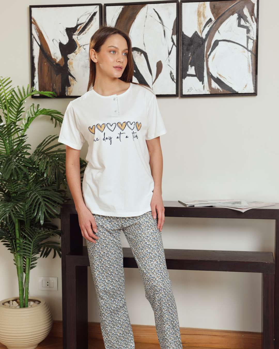 بيجاما حريمي نص كم مطبوع قلوب