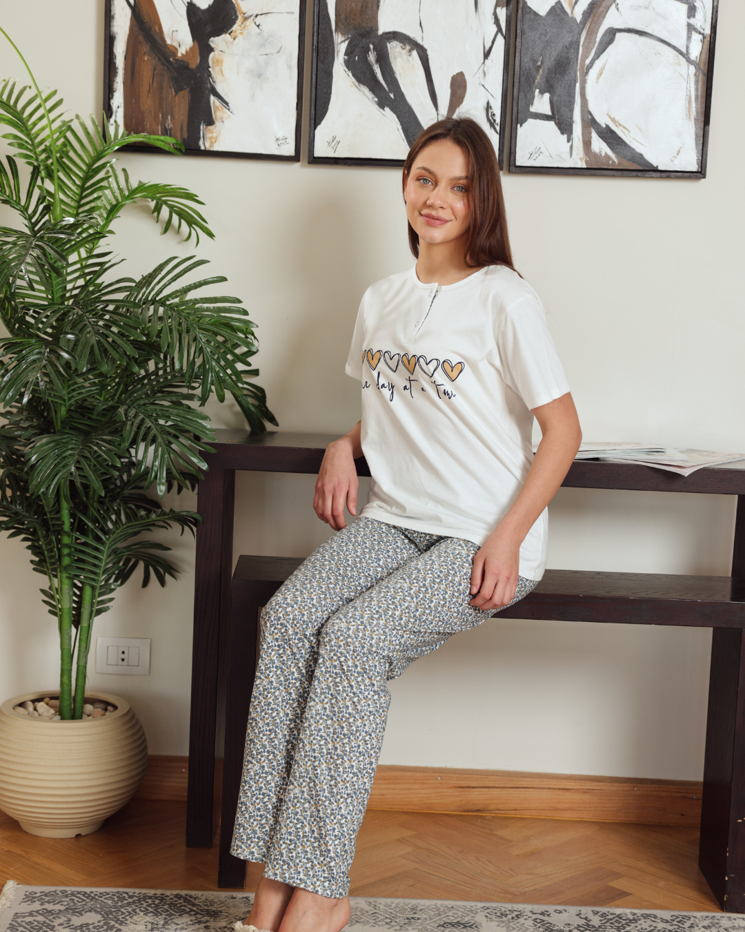 بيجاما حريمي نص كم مطبوع قلوب