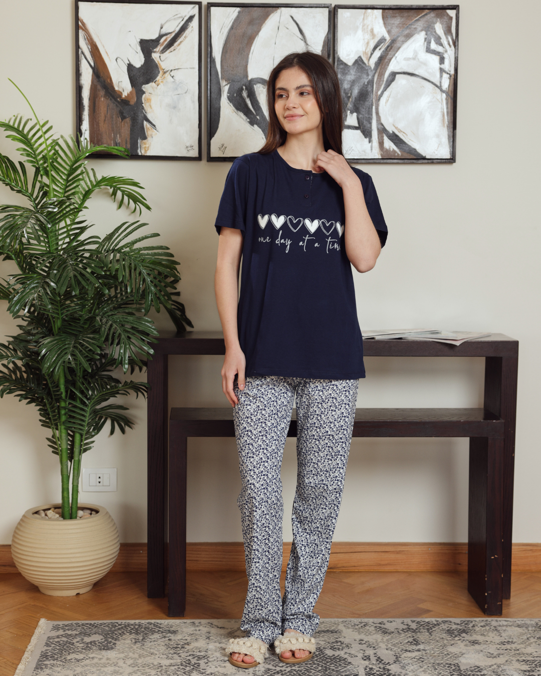 بيجاما حريمي نص كم مطبوع قلوب