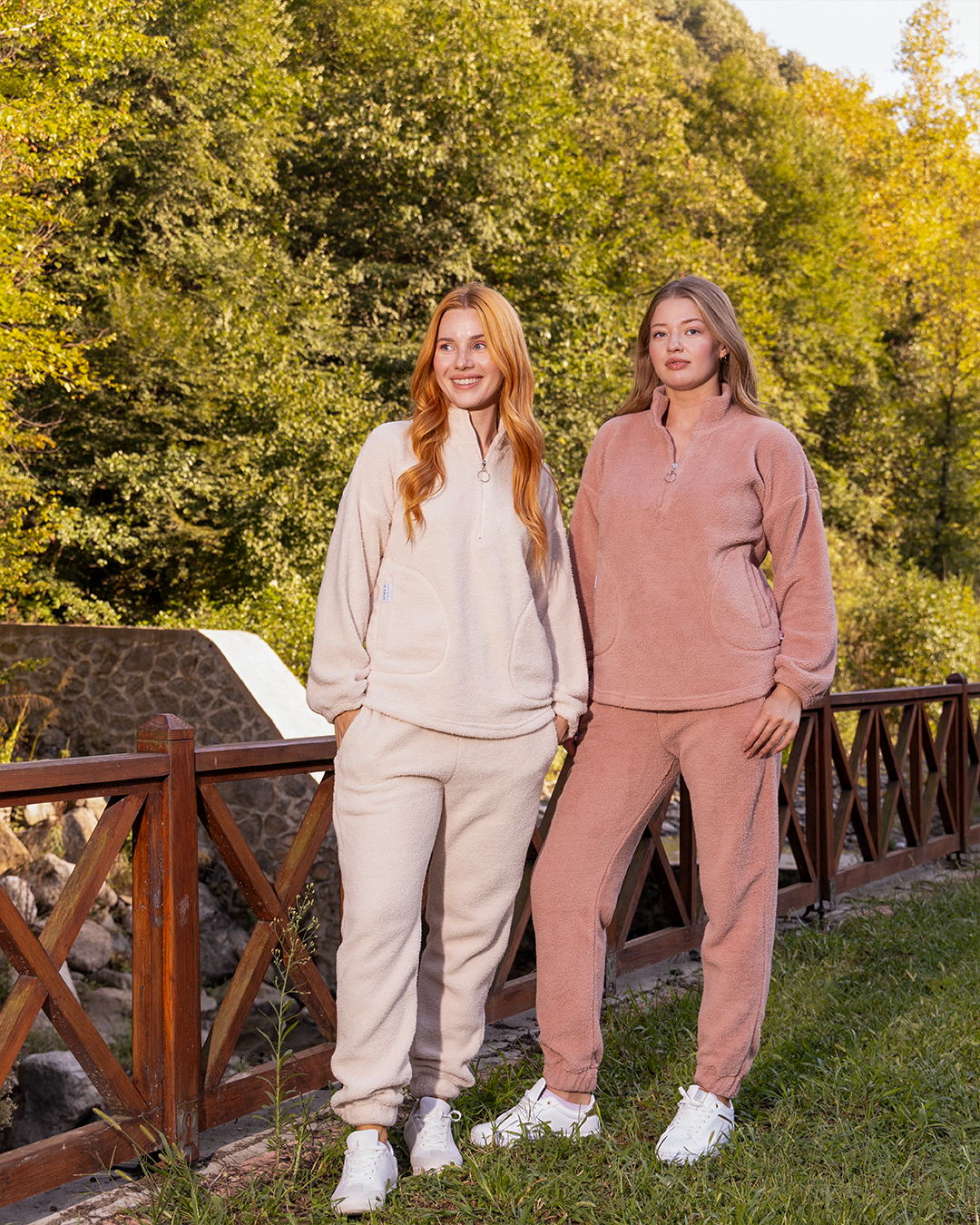 بيجاما رقبة عالية