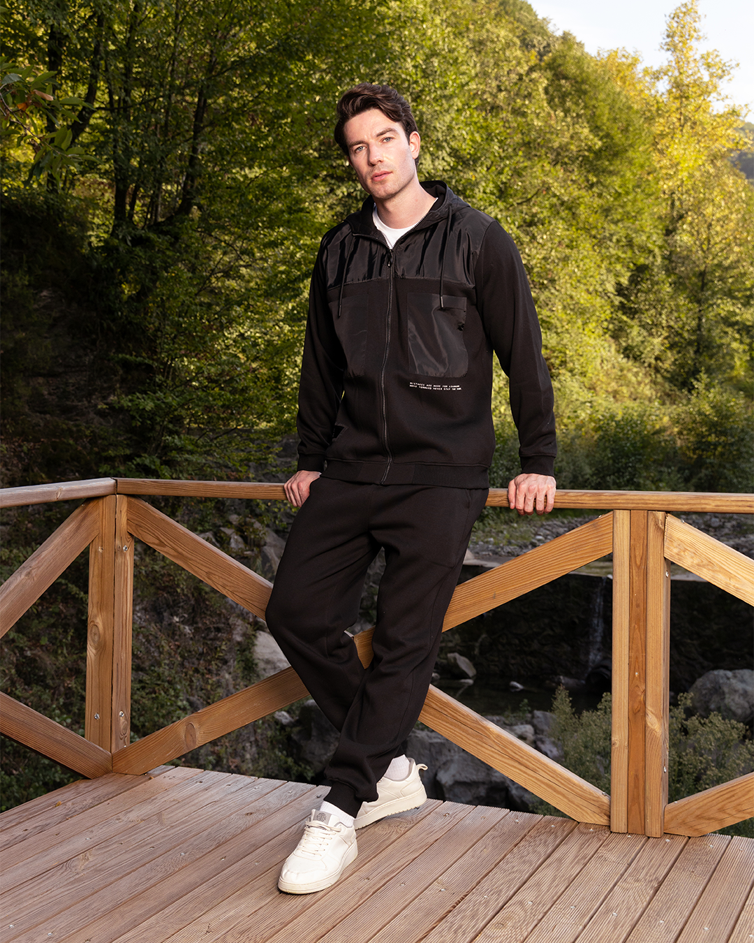 never stay the same طقم رياضي رجالي