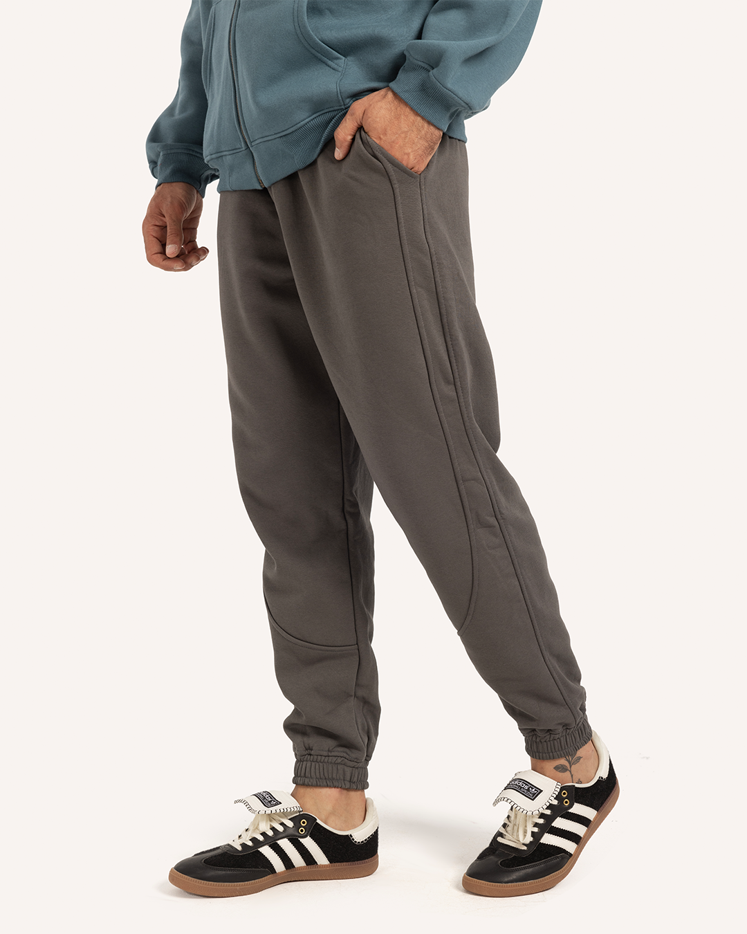 بنطلون رجالي قصّات