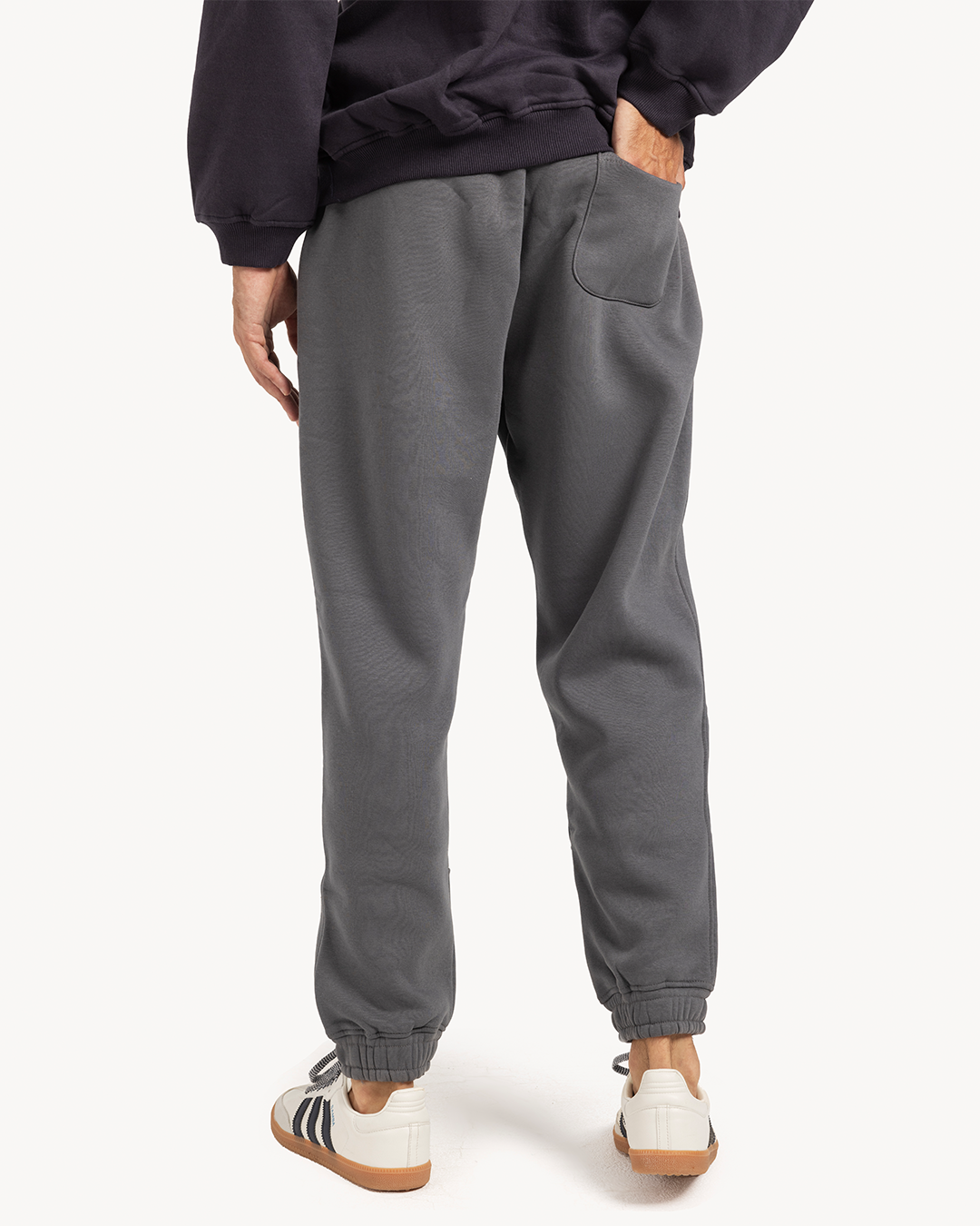 بنطلون رجالي قصّات