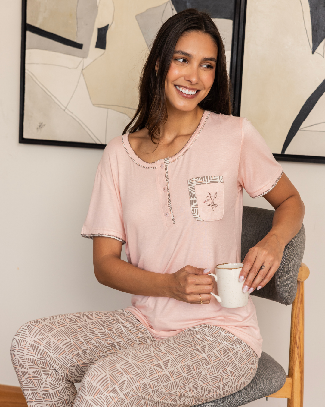 بيجاما حريمي نصف كم بنطلون مع تطريز طائر صغير