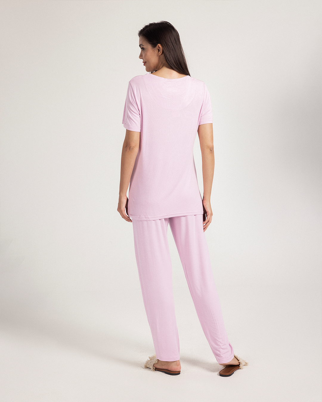 بيجاما حريمي نصف كم بنطلون طويل تطريز باقة ورد