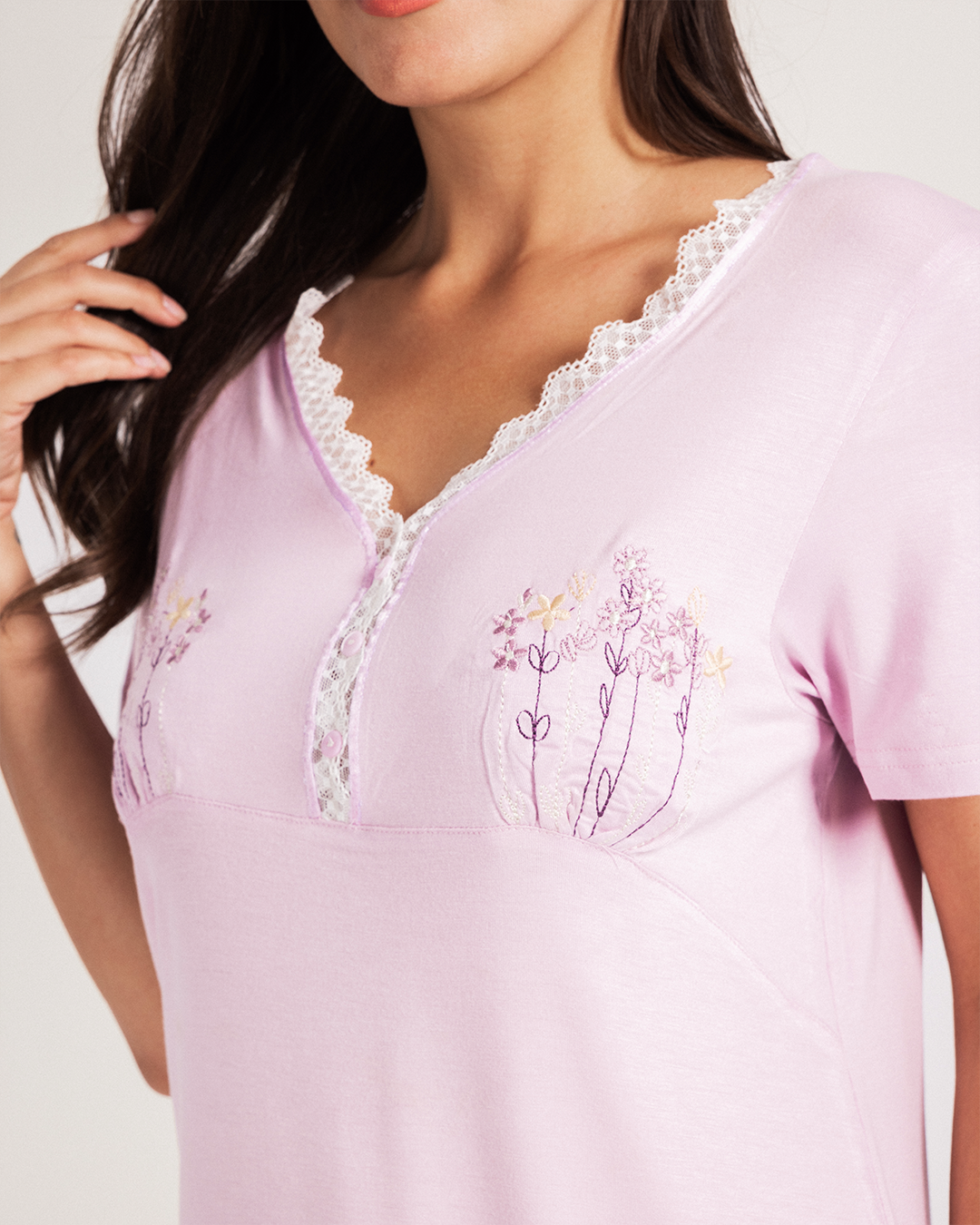 بيجاما حريمي نصف كم بنطلون طويل تطريز باقة ورد