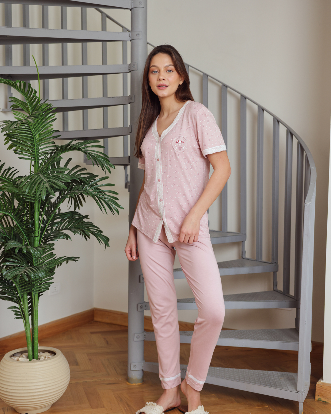 بيجاما حريمي نصف كم فتح ازرار بنطلون طويل طباعة قلوب صغيرة