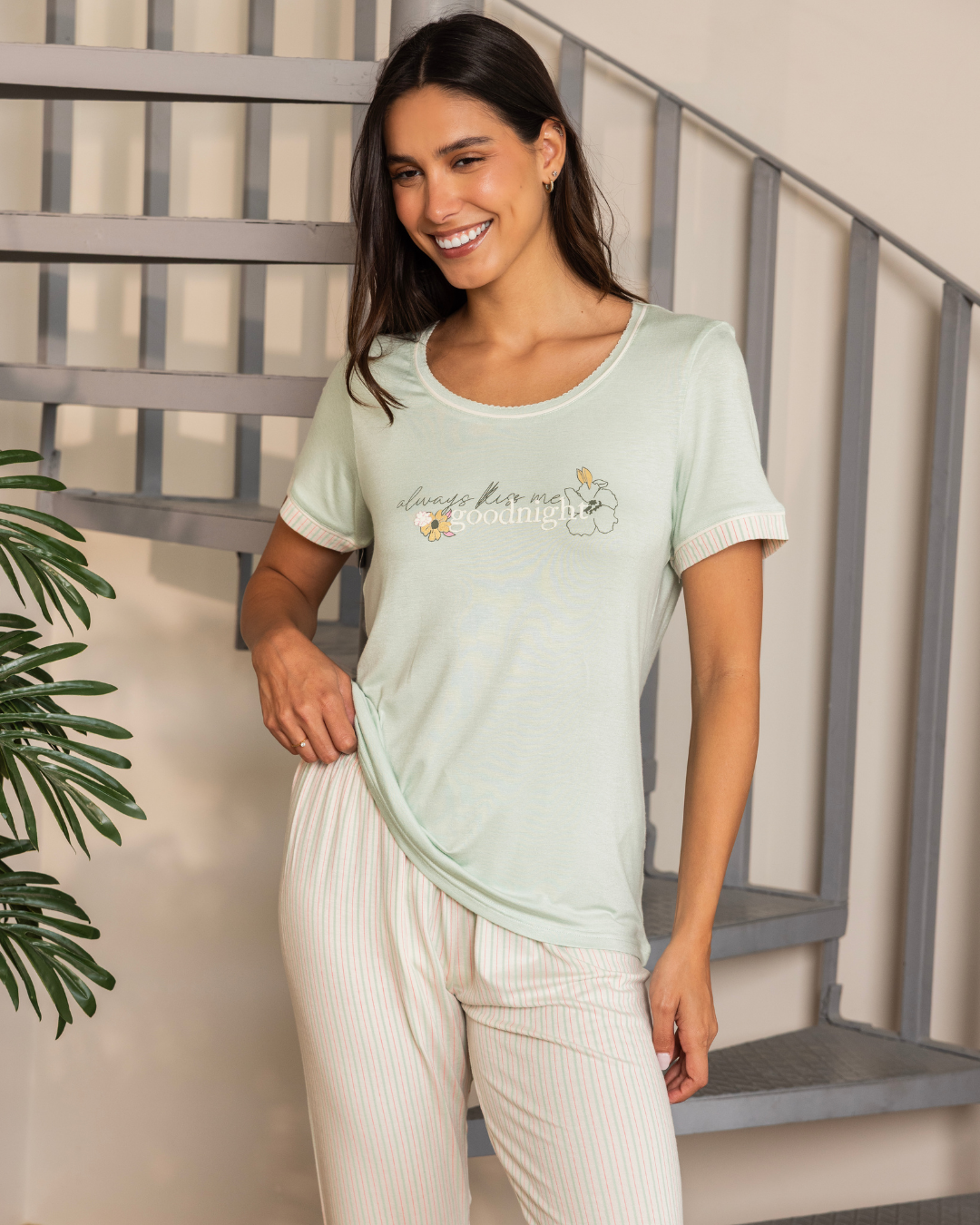 بيجاما حريمي نصف كم بنطلون طويل طباعة مقلم