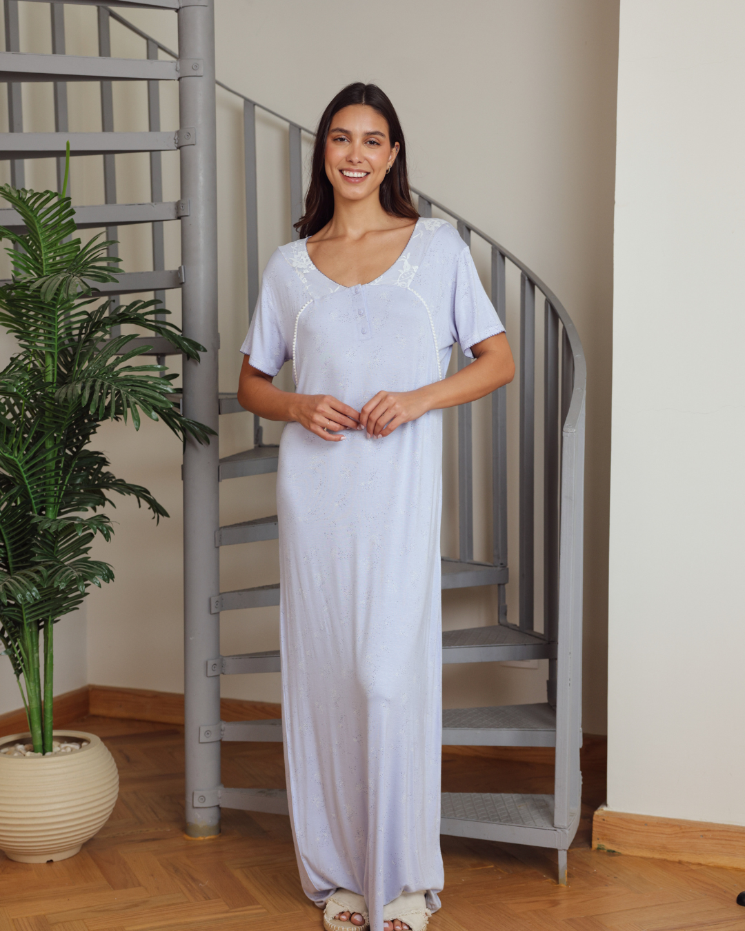 نايت شيرت طويلة نصف كم  مطبع منقط