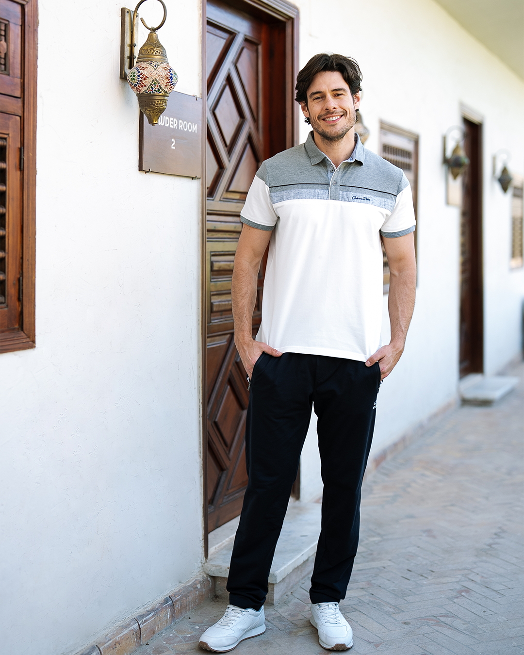 GD pajamas Men's text, how many collar and trousers