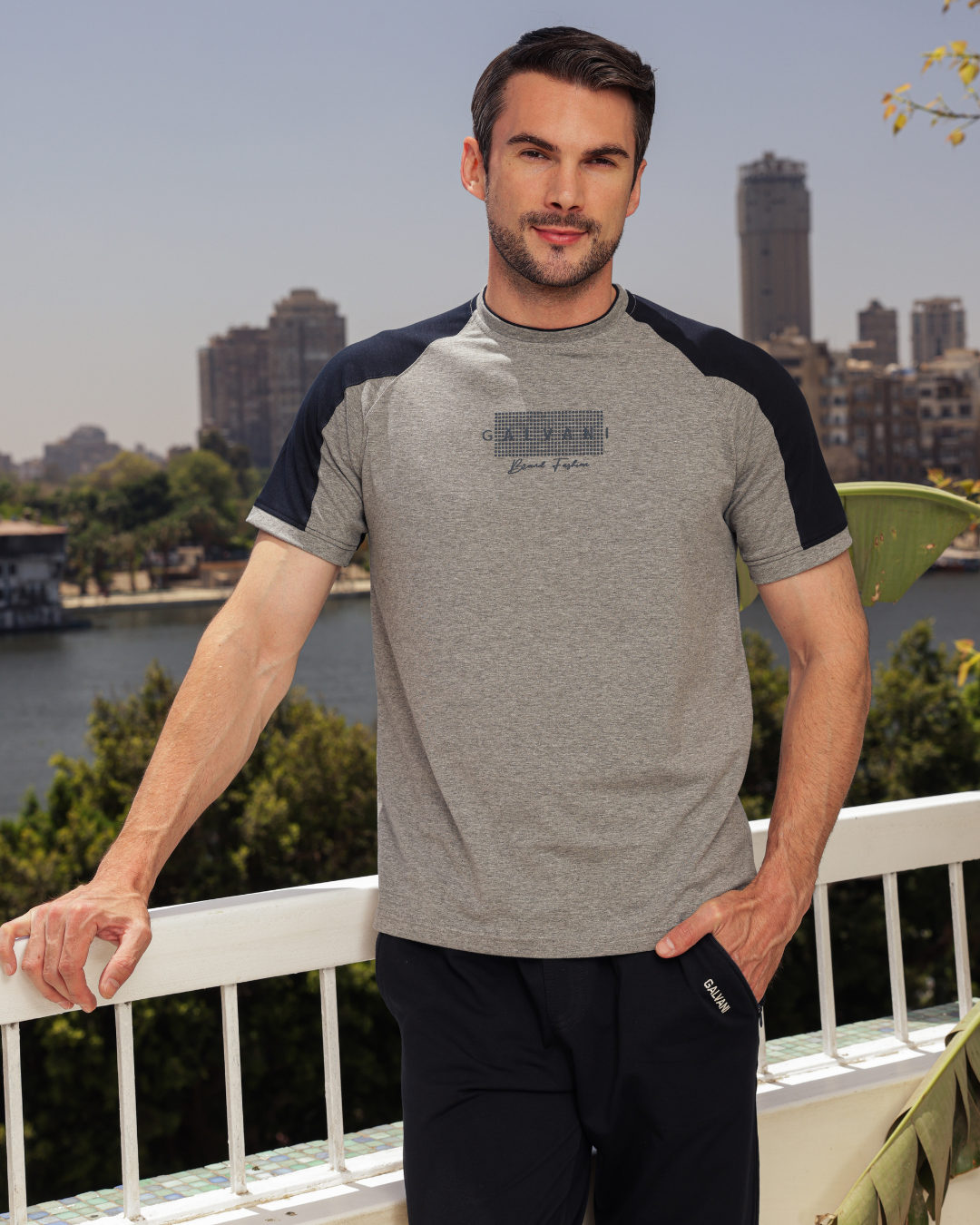 Brand Fashion Men's pajamas text, how many and trousers