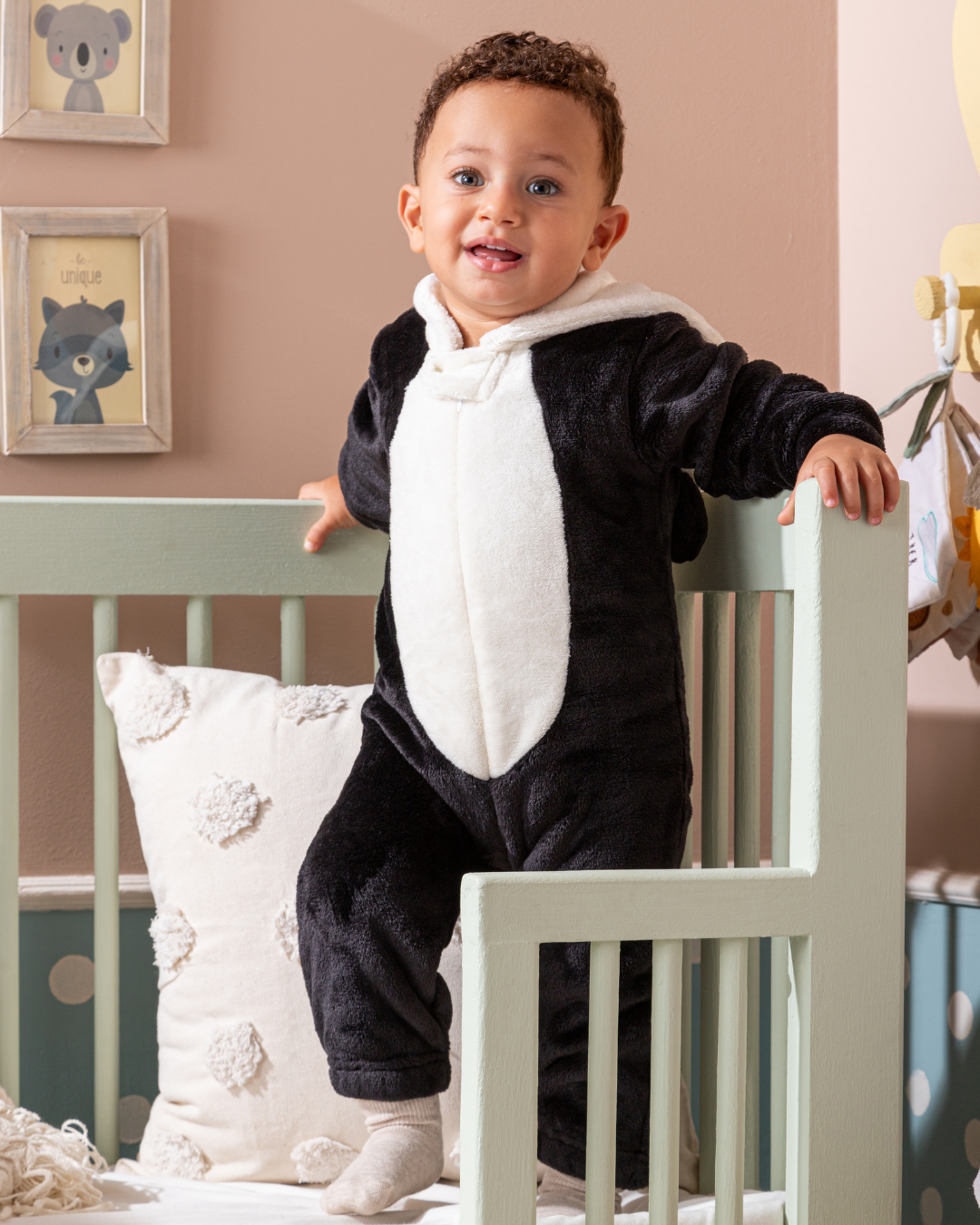 baby panda baby jumpsuit with cabochon and polar zippers lined with fur