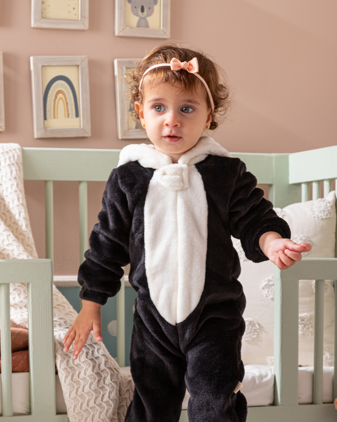 baby panda baby jumpsuit with cabochon and polar zippers lined with fur