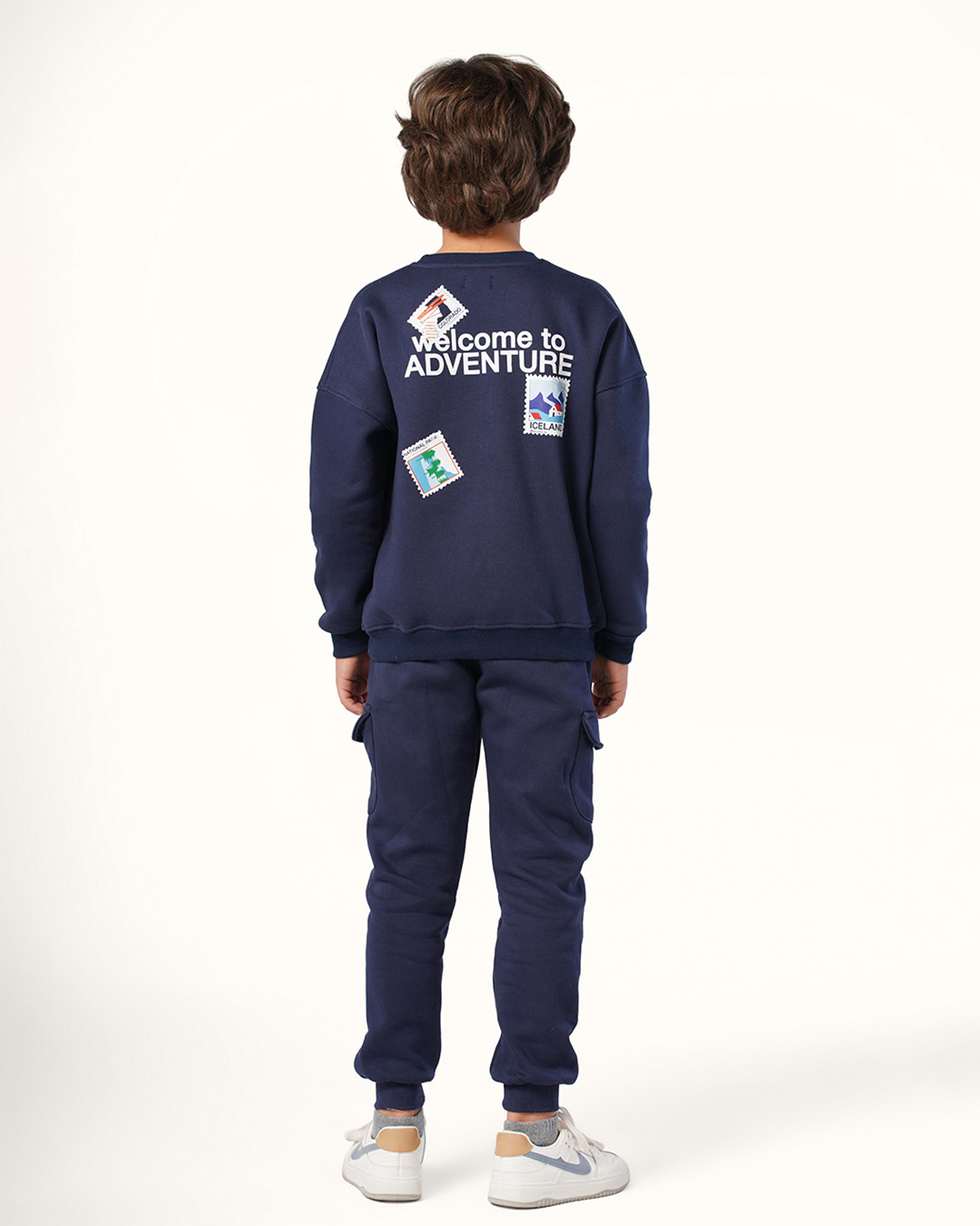 Enfants en pyjamas en Islande enfants