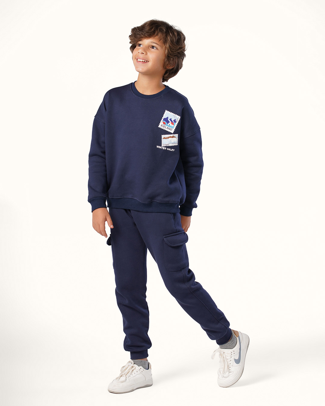 Enfants en pyjamas en Islande enfants