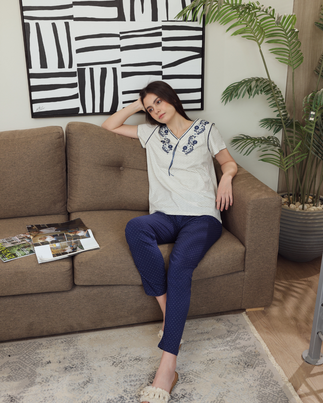 بيجاما حريمي نصف كم بنطلون طويل طباعة زجزاج مع منقط