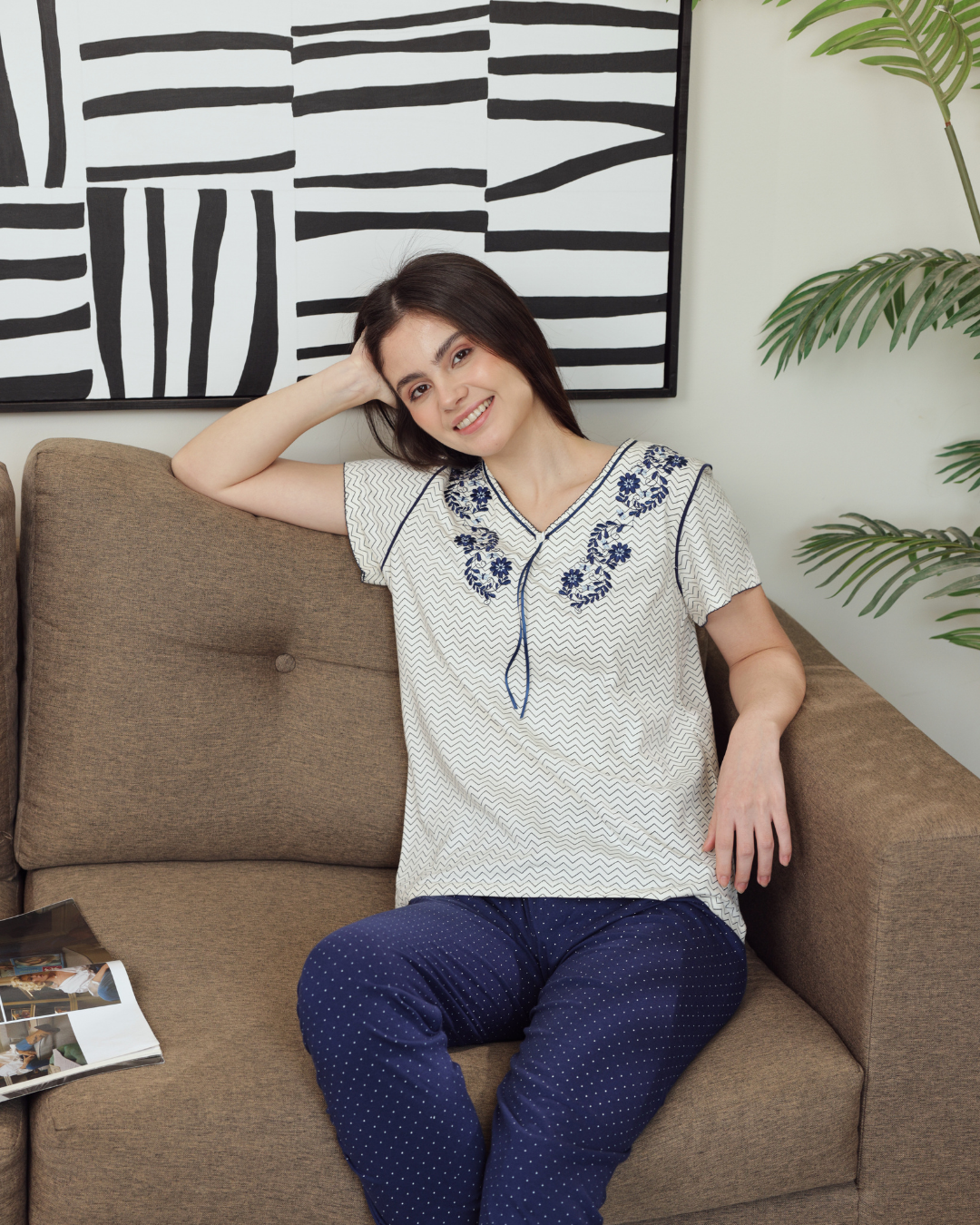 بيجاما حريمي نصف كم بنطلون طويل طباعة زجزاج مع منقط