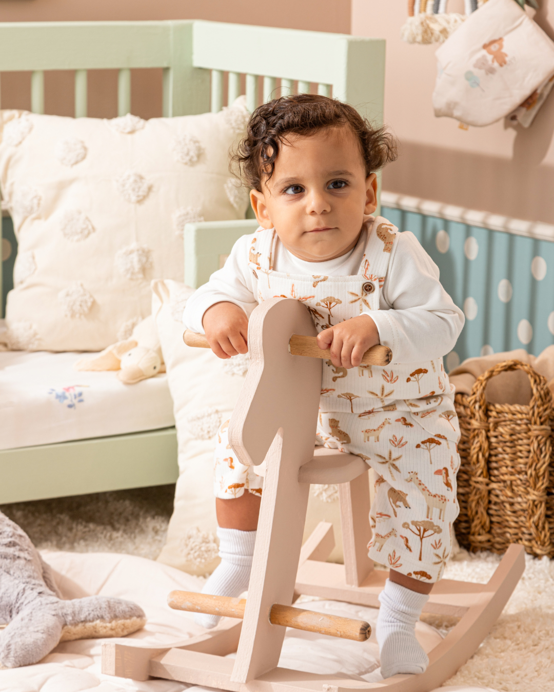 Early Little Creature سالوبيت مواليد كَت