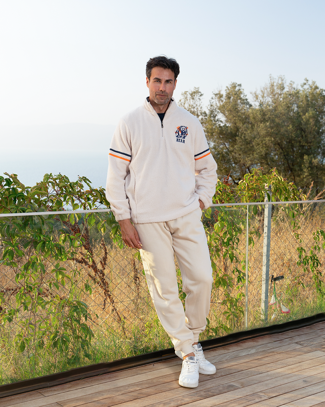 Bear men's high collar pajamas